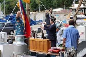 塩越稲荷神社　例祭・海上運航