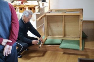 郷沢稲荷神社　社殿新築引っ越し作業